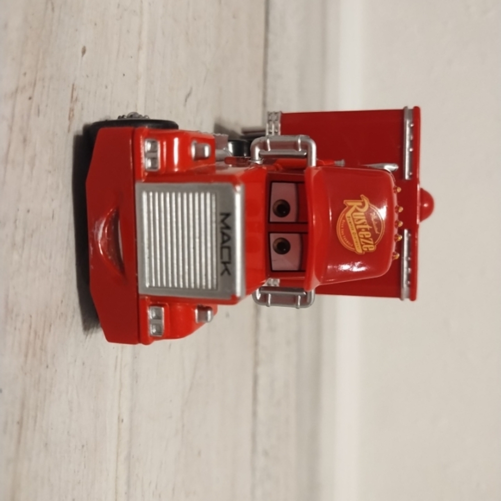Disney Pixar Cars MACK HAULER Rust•ezediecastRADIATOR SPRINGS LIGHTNING MCQUEEN - Picture 4 of 12